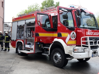 Megújult a tűzoltóállomás, megjött az új tűzoltókocsi - fotó: Sándor Judit