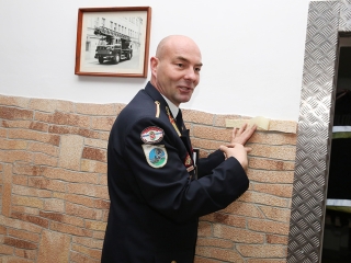 Megújult a tűzoltóállomás, megjött az új tűzoltókocsi - fotó: Sándor Judit