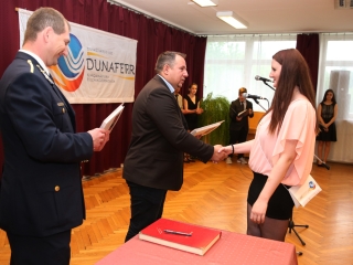 Dunaferr iskola ballagás (2017) - fotó: Sándor Judit