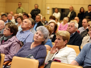 Lakossági fórum a "C" szárnyban - fotó: Sándor Judit