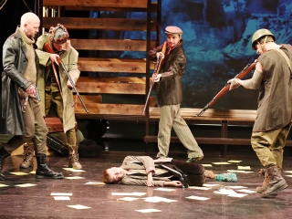 Valahol Európában - Premier a Bartókban - fotó: Sándor Judit