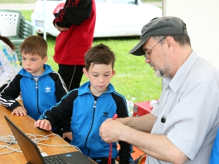 Motorcsónakosok az öbölben - fotó: 