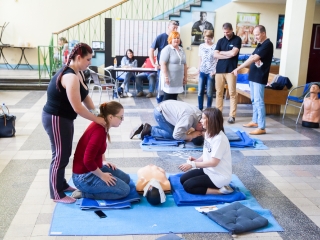 Újraélesztési rekord - A bartókosok és a kézis lányok is beszálltak - fotó: Ónodi Zoltán