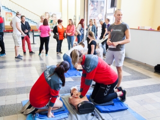 Újraélesztési rekord - A bartókosok és a kézis lányok is beszálltak - fotó: Ónodi Zoltán