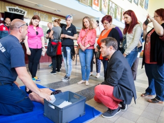 Újraélesztési rekord - A bartókosok és a kézis lányok is beszálltak - fotó: Ónodi Zoltán