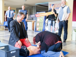 Újraélesztési rekord - A bartókosok és a kézis lányok is beszálltak - fotó: Ónodi Zoltán