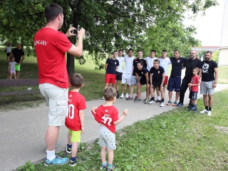 Olimpiai lángfutás a városban - fotó: Sándor Judit