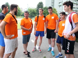 Olimpiai lángfutás a városban - fotó: Sándor Judit