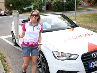 Olimpiai lángfutás a városban - fotó: Sándor Judit