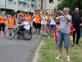 Olimpiai lángfutás a városban - fotó: Sándor Judit
