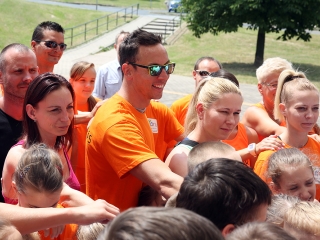 Olimpiai lángfutás a városban - fotó: Sándor Judit