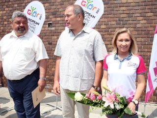 Olimpiai lángfutás a városban - fotó: Sándor Judit