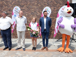 Olimpiai lángfutás a városban - fotó: Sándor Judit