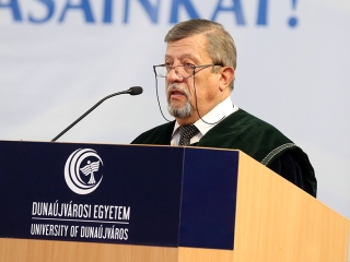 Diplomaosztó az egyetemen (2017) - fotó: Sándor Judit