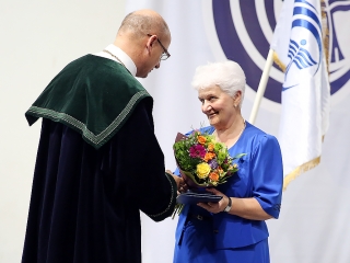 Diplomaosztó az egyetemen (2017) - fotó: Sándor Judit