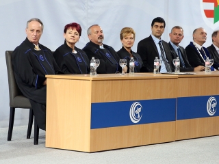 Diplomaosztó az egyetemen (2017) - fotó: Sándor Judit