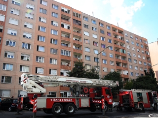 Lakástűz a Római körúton - fotó: Sándor Judit
