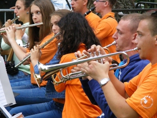 Augusztális 2014 - zenével, tánccal, köszöntőkkel, esővel - fotó: 