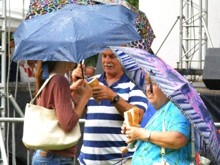 Augusztális 2014 - zenével, tánccal, köszöntőkkel, esővel - fotó: 