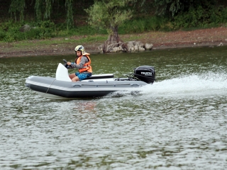 Készülnek a gyerekek a motorcsónak vb-re - fotó: 