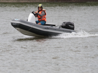 Készülnek a gyerekek a motorcsónak vb-re - fotó: 