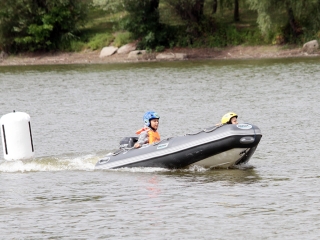 Készülnek a gyerekek a motorcsónak vb-re - fotó: 