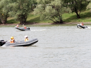 Készülnek a gyerekek a motorcsónak vb-re - fotó: 