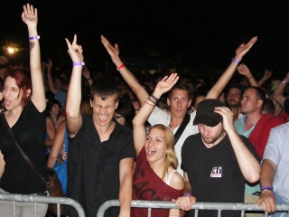 DUDIK-képtár: keresd magad! - fotó: 