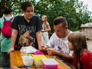 "A halálba menők köszöntenek"  - fotó: 