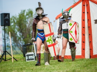 "A halálba menők köszöntenek"  - fotó: 