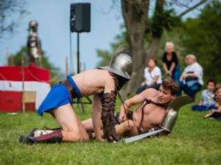 "A halálba menők köszöntenek"  - fotó: 