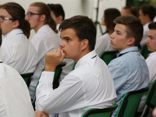 Átadták a Dunaferr iskola felújított tornatermét - fotó: Sándor Judit