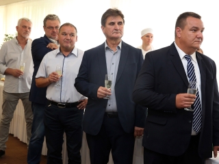 Átadták a Dunaferr iskola felújított tornatermét - fotó: Sándor Judit