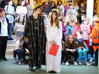 Farsangoltak az Arany iskolások - fotó: Ónodi Zoltán