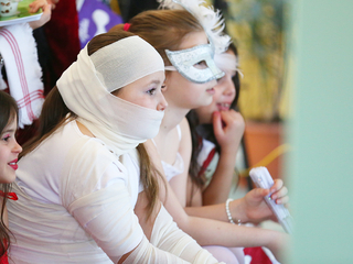 Farsangoltak az Arany iskolások - fotó: Ónodi Zoltán