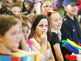 Farsangoltak az Arany iskolások - fotó: Ónodi Zoltán
