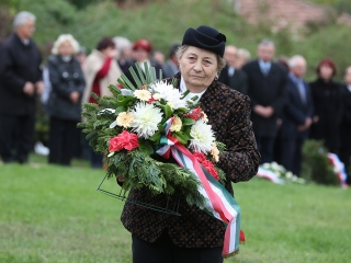 Koszorúzás a Nemzeti Gyásznapon - fotó: Sándor Judit