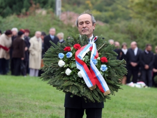 Koszorúzás a Nemzeti Gyásznapon - fotó: Sándor Judit