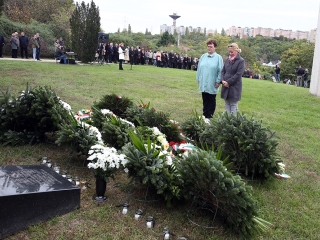 Koszorúzás a Nemzeti Gyásznapon - fotó: Sándor Judit