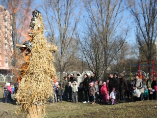 Kiszebáb égetés a Bóbita oviban-2015.02.13. - fotó: Sándor Judit