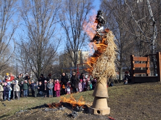 Kiszebáb égetés a Bóbita oviban-2015.02.13. - fotó: Sándor Judit