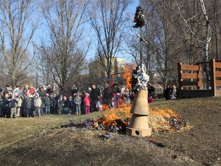 Kiszebáb égetés a Bóbita oviban-2015.02.13. - fotó: Sándor Judit