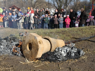 Kiszebáb égetés a Bóbita oviban-2015.02.13. - fotó: Sándor Judit