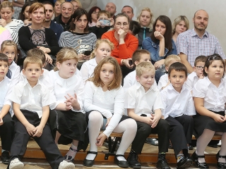 Fecskeavató a Petőfiben - fotó: Sándor Judit