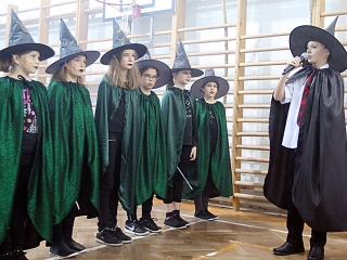 Fecskeavató a Petőfiben - fotó: Sándor Judit