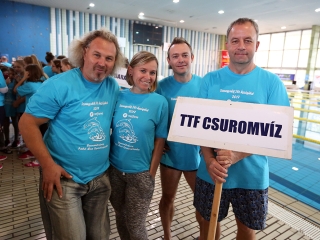 24 órás Úszógála - fotó: Sándor Judit