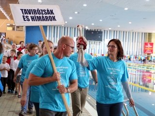 24 órás Úszógála - fotó: Sándor Judit