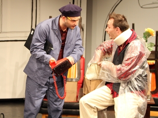 Kulcskeresők - fotó: Sándor Judit