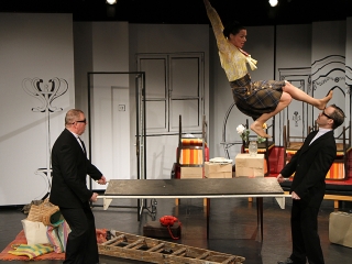 Kulcskeresők - fotó: Sándor Judit