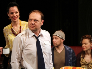 Kulcskeresők - fotó: Sándor Judit